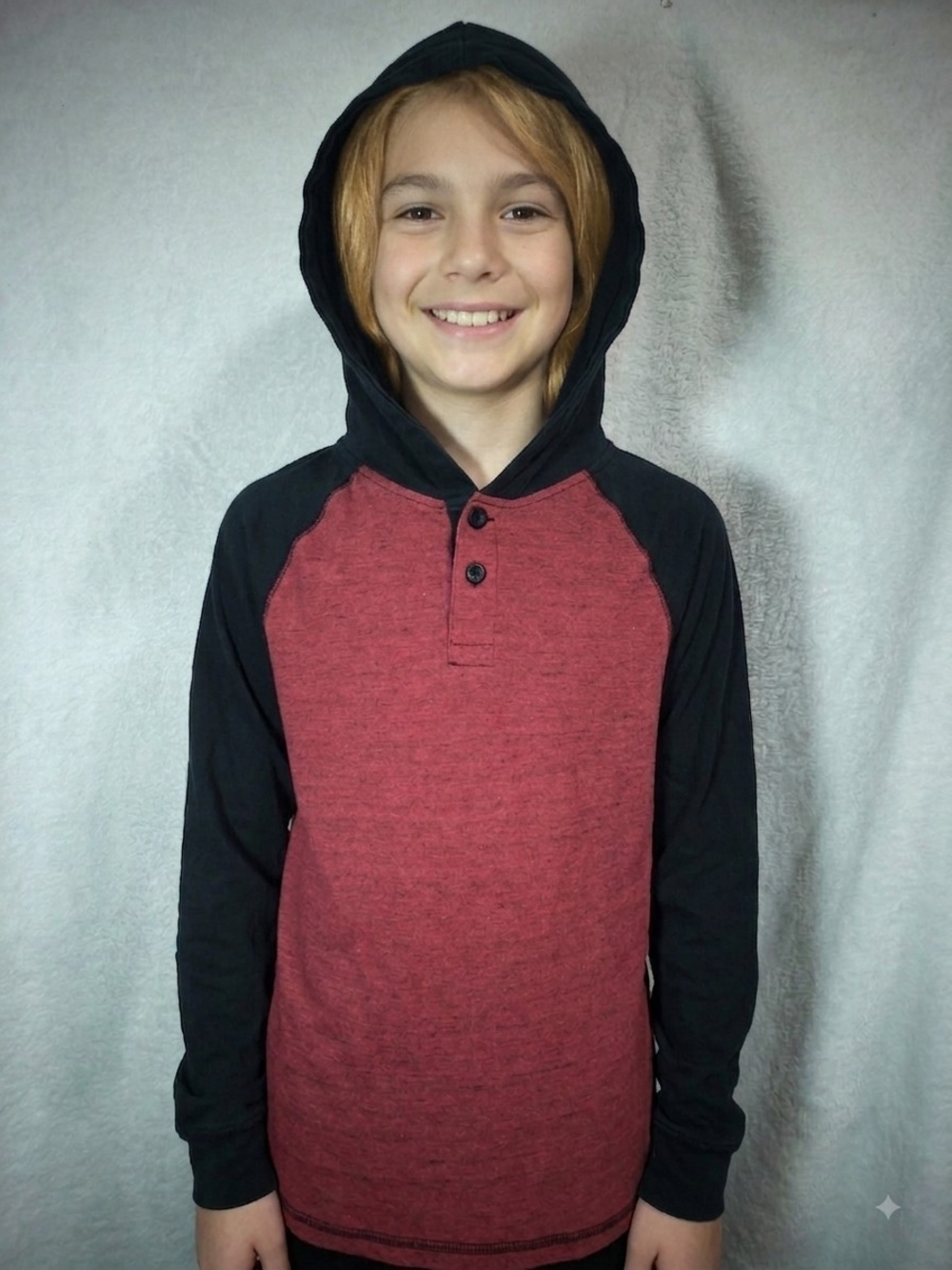 Wrangler Kids Maroon & Black Hooded Henley Size L 10/12.   KS 28